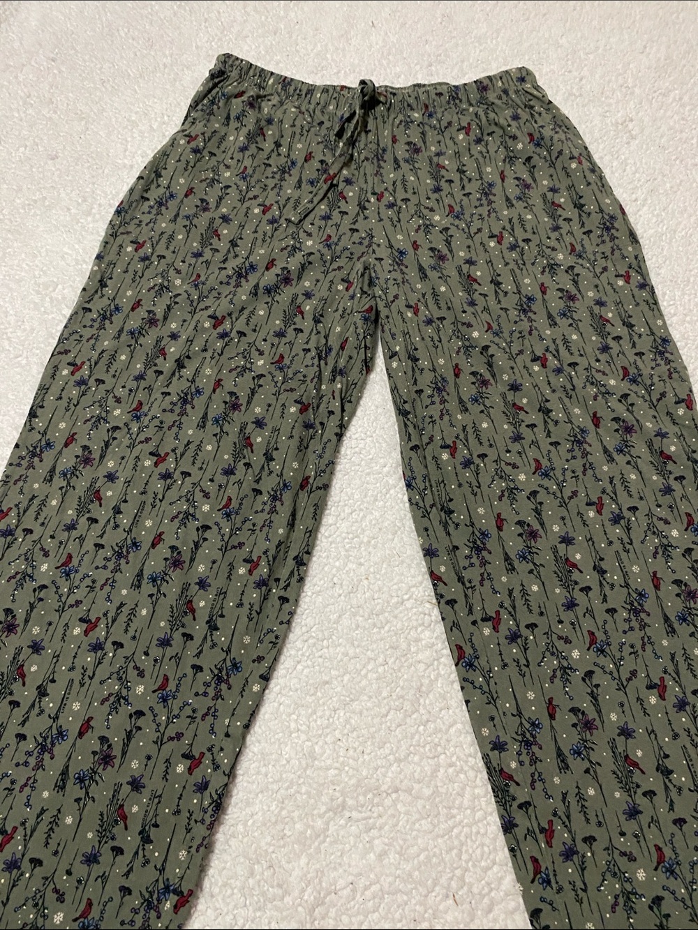 Life is good Womens size medium pajama lounge pants cardinals and flowers NWOT - Picture 6 of 16